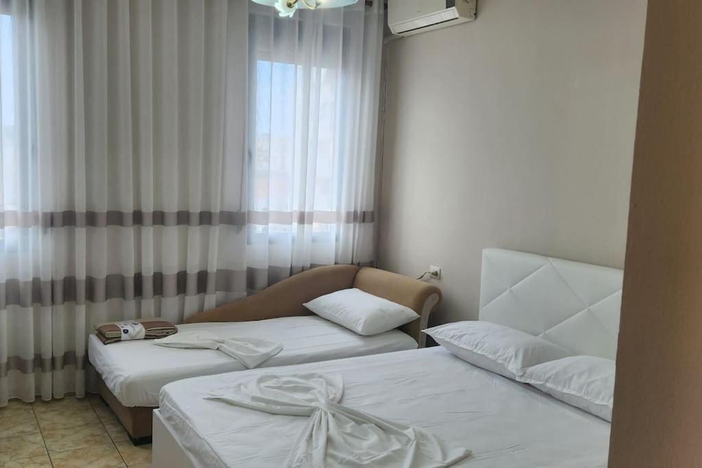 Center Charm Apartment *